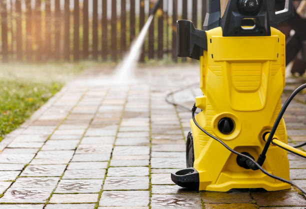 Professional Pressure washing in Roeland Park, KS